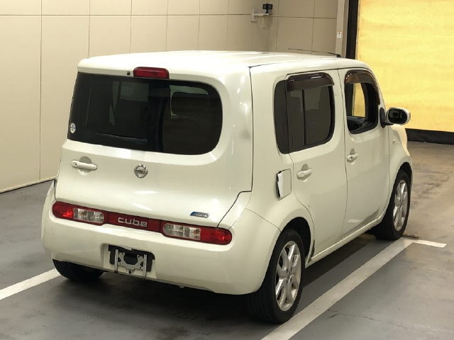 NISSAN CUBE 2011