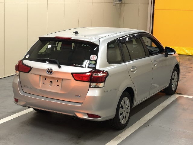 TOYOTA COROLLA FIELDER 2016