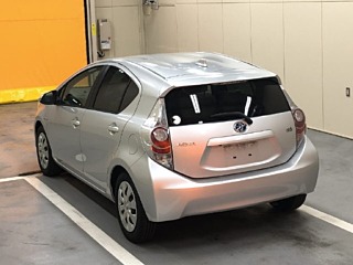 TOYOTA AQUA 2012