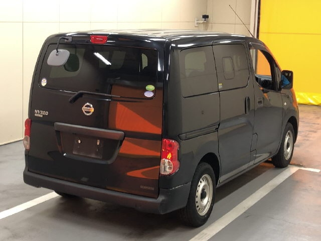 NISSAN NV200 2018