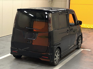 NISSAN ROOX 2011
