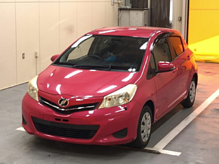 TOYOTA VITZ 2012