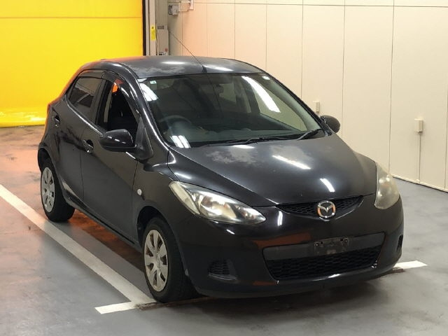 MAZDA DEMIO 2010