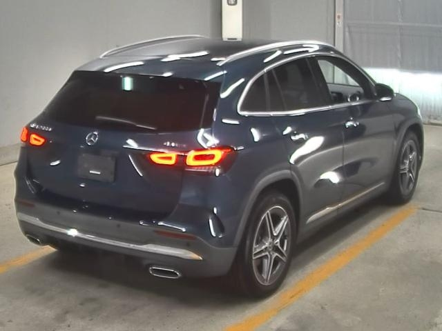 MERCEDES BENZ GLA CLASS 2022