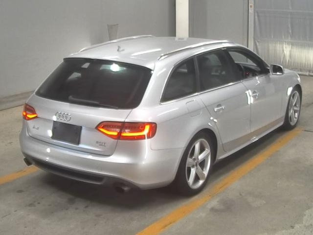 AUDI A4 2010