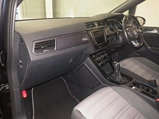 VOLKSWAGEN GOLF TOURAN 2017