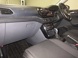VOLKSWAGEN T-CROSS 2021