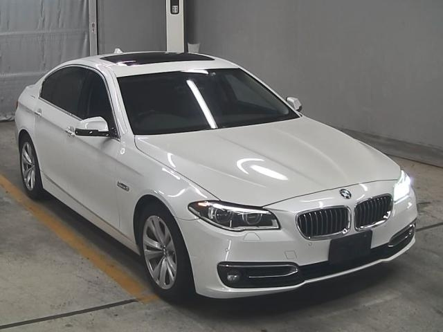 BMW 5 SERIES 2016