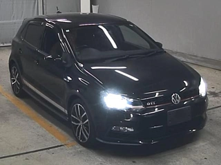 VOLKSWAGEN POLO 2016