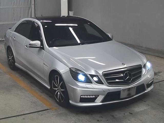 MERCEDES BENZ E CLASS 2010