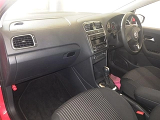 VOLKSWAGEN POLO 2014