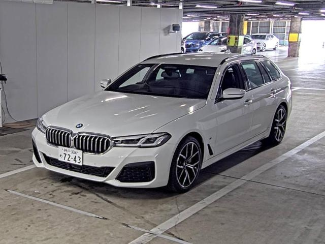 BMW 5 SERIES 2024