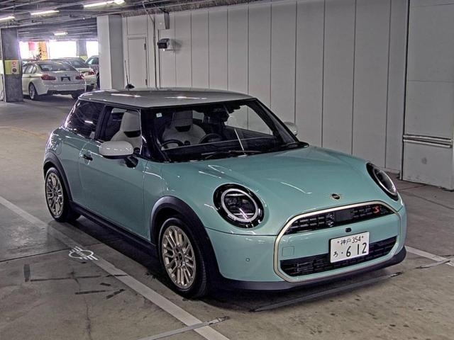 BMW MINI 2024