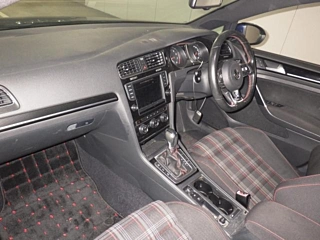 VOLKSWAGEN GOLF 2016