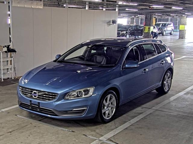 VOLVO V60 2014
