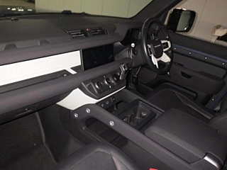 ROVER DEFENDER 2021