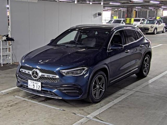 MERCEDES BENZ GLA CLASS 2021