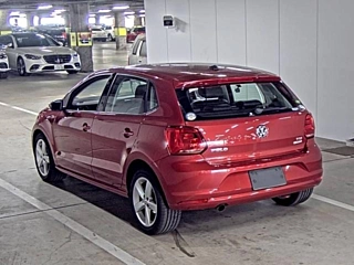 VOLKSWAGEN POLO 2016
