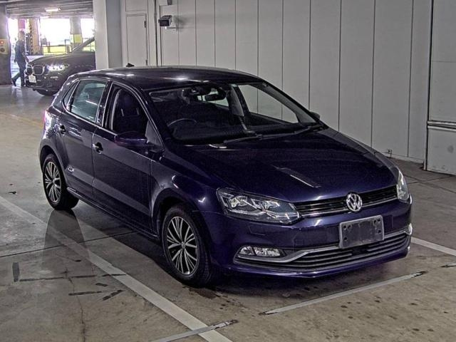 VOLKSWAGEN POLO 2016