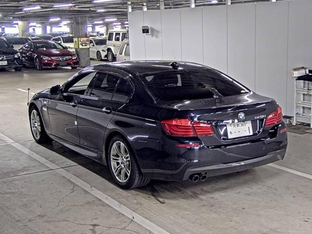 BMW 5 SERIES 2011