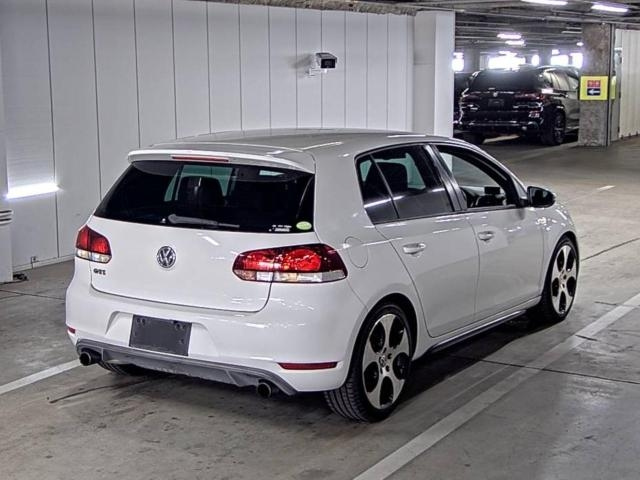 VOLKSWAGEN GOLF 2011
