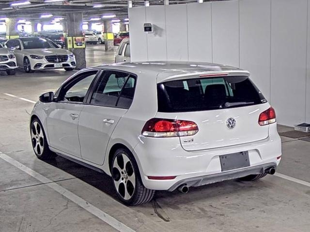 VOLKSWAGEN GOLF 2011