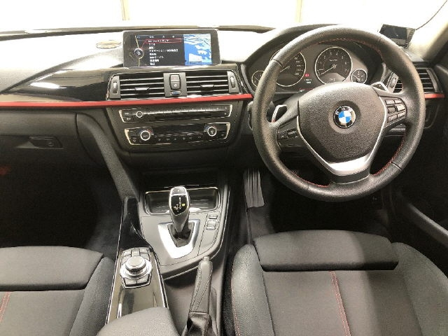 BMW 3 SERIES 2012