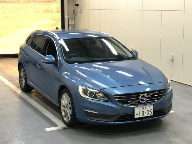 VOLVO V60 2014