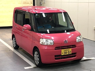 DAIHATSU TANTO 2011