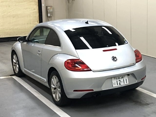 VOLKSWAGEN THE BEETLE 2013