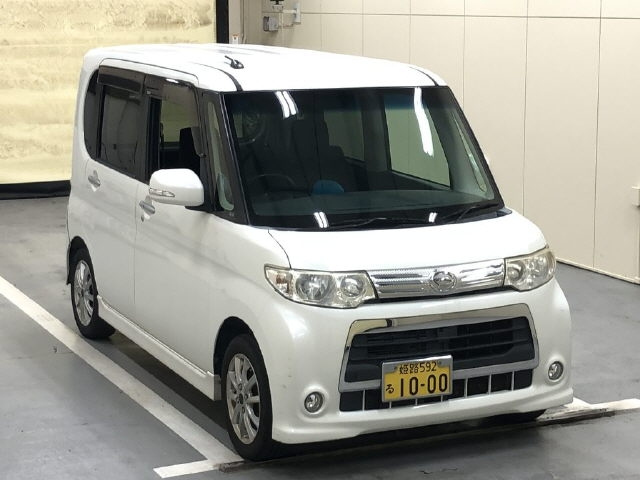 DAIHATSU TANTO 2012