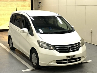 HONDA FREED 2011