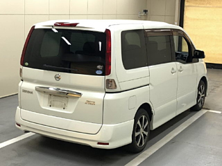 NISSAN SERENA 2010
