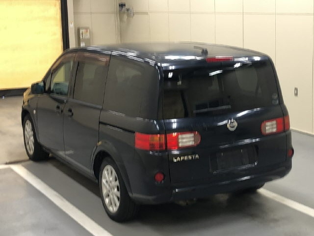 NISSAN LAFESTA 2010