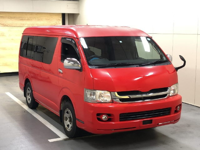 TOYOTA HIACE 2009