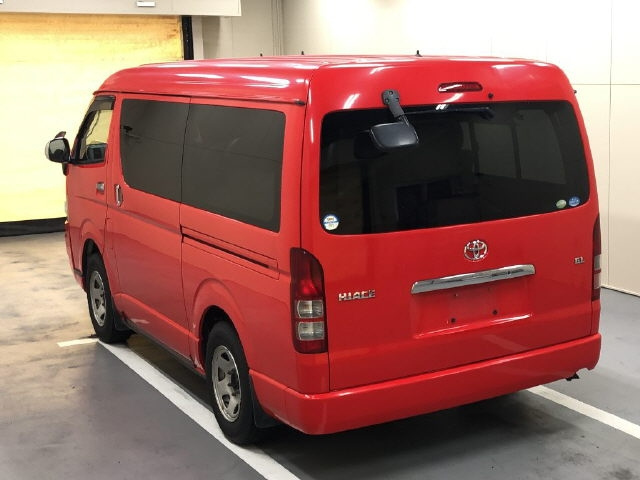 TOYOTA HIACE 2009