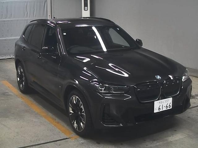 BMW IX3 2023