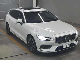 VOLVO V60 2023