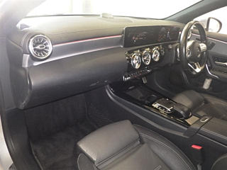 MERCEDES BENZ A CLASS 2019