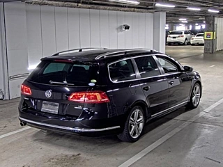 VOLKSWAGEN PASSAT VARIANT 2015
