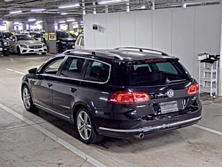 VOLKSWAGEN PASSAT VARIANT 2015