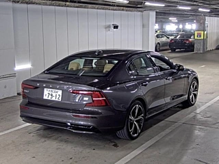 VOLVO S60 2023