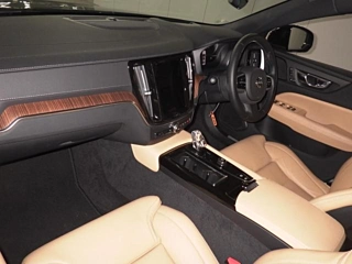 VOLVO S60 2023