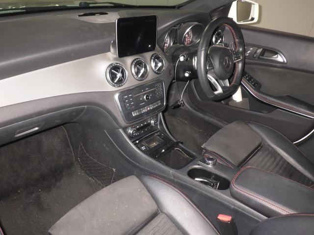 MERCEDES BENZ CLA CLASS 2017
