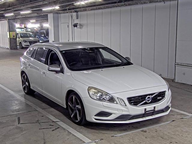 VOLVO V60 2012
