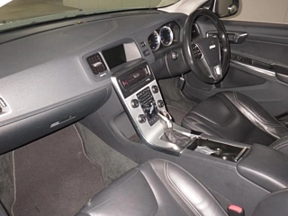 VOLVO V60 2012