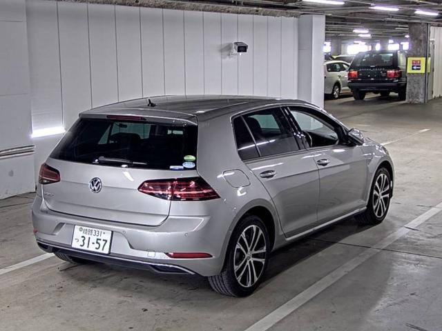 VOLKSWAGEN GOLF 2019