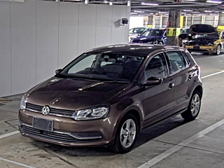 VOLKSWAGEN POLO 2015