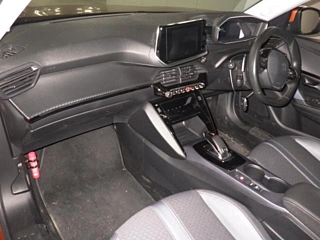 PEUGEOT 2008 2020
