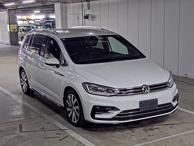 VOLKSWAGEN GOLF TOURAN 2016